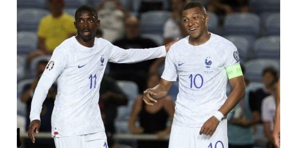 Ousmane Dembélé vence a Bola de Ouro à frente de Kylian Mbappé Ousmane Dembélé vence a Bola de Ouro à frente de Kylian Mbappé